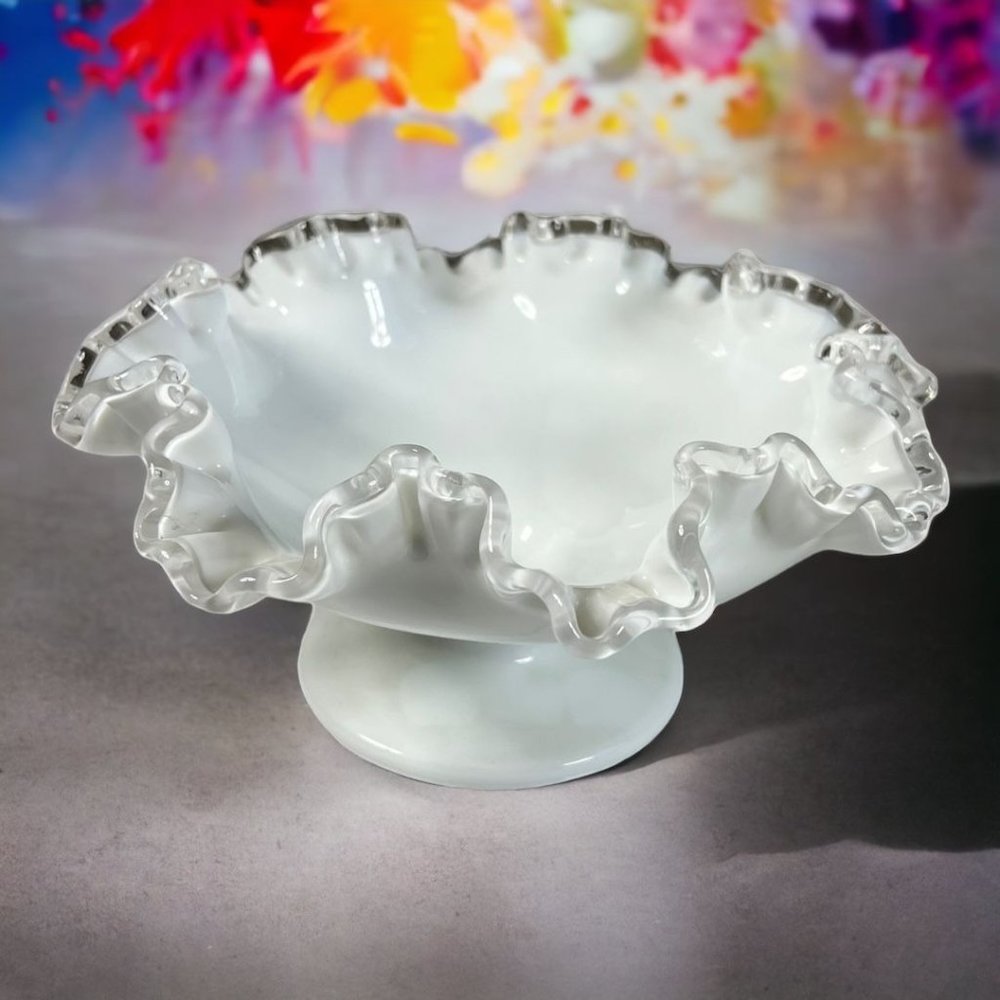 Fenton Ruffle‎ Edge Pedestal Bowl